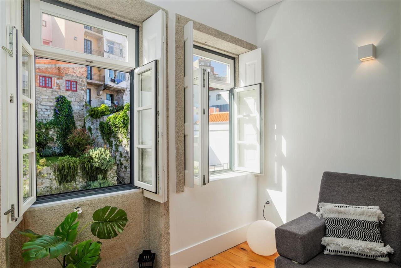 Flores Street Apartments Порту Экстерьер фото