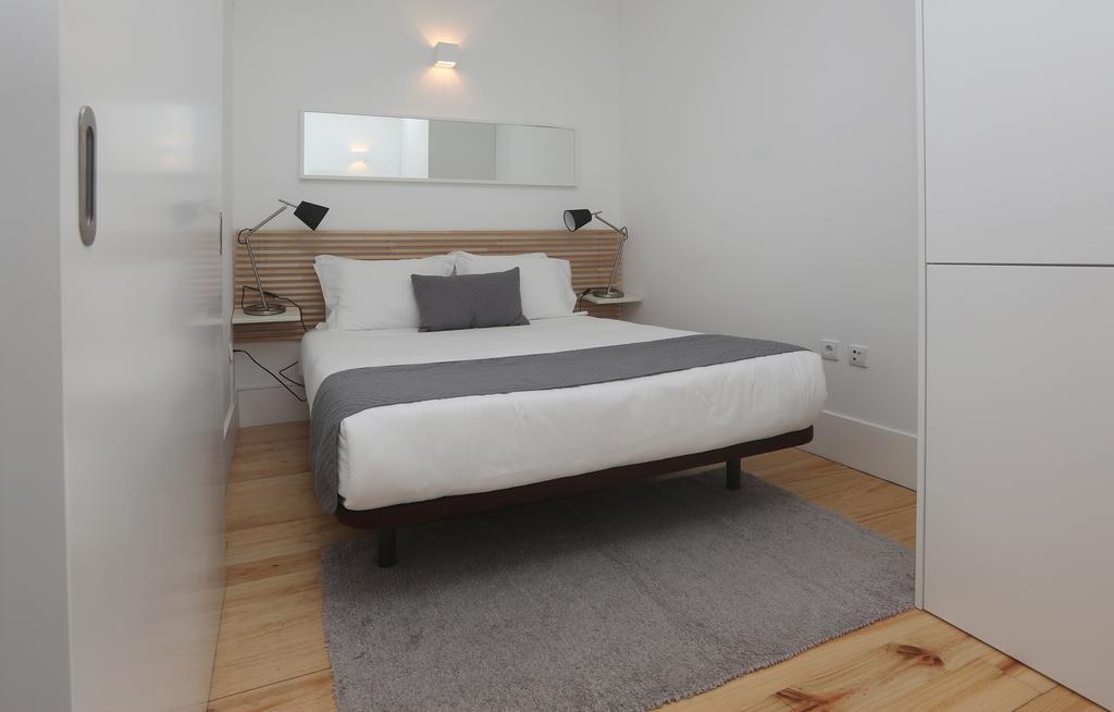 Flores Street Apartments Порту Экстерьер фото